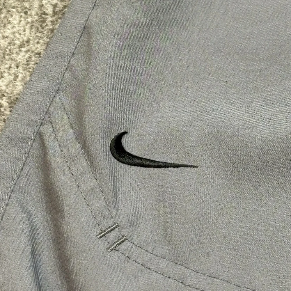 Nike‎ Team Windbreaker Track Pants Mens XL Gray Woven Relaxed Baggy 138942